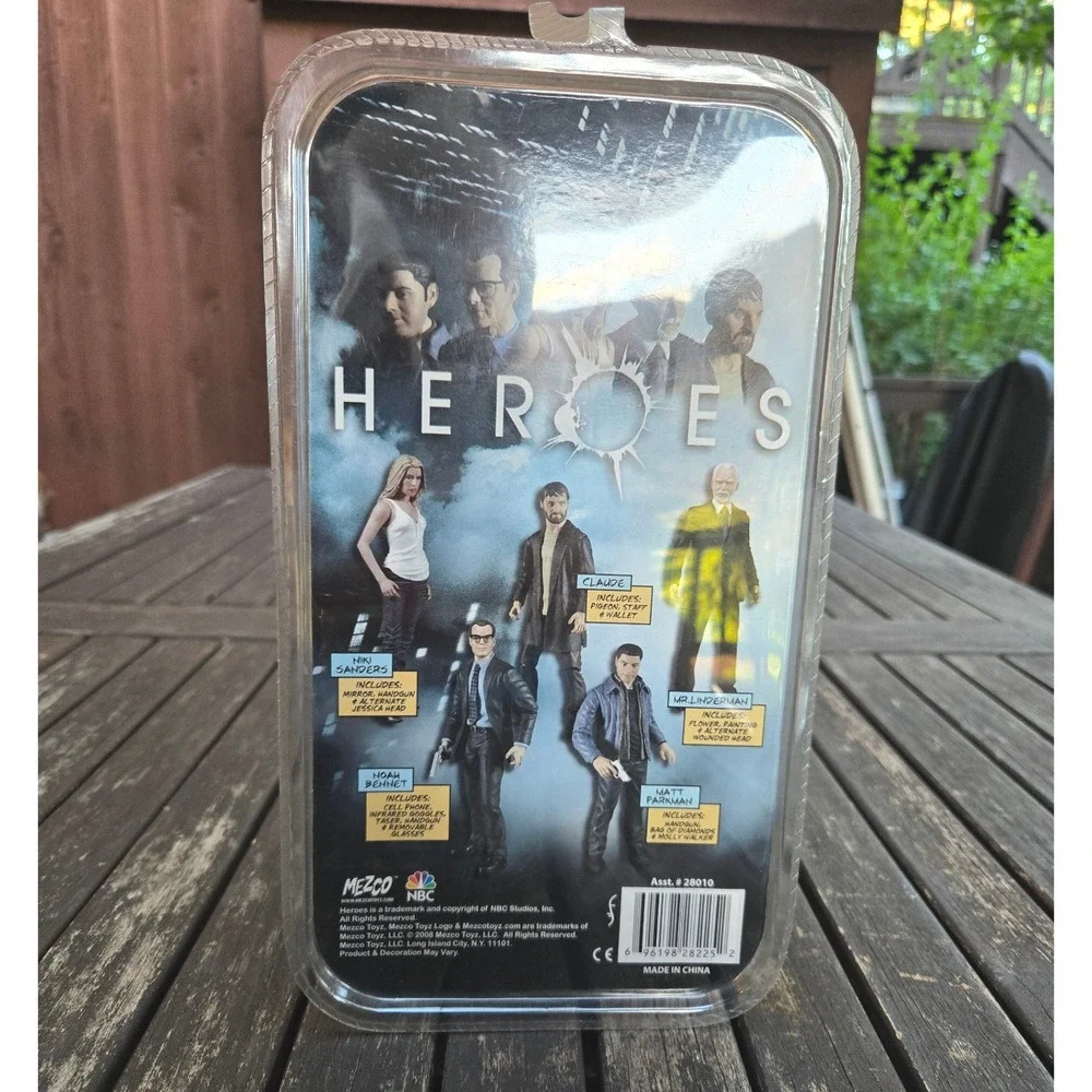 Mezco Heroes Exploding Man Peter Petrelli Action Figure Sealed Toys R Us 2008